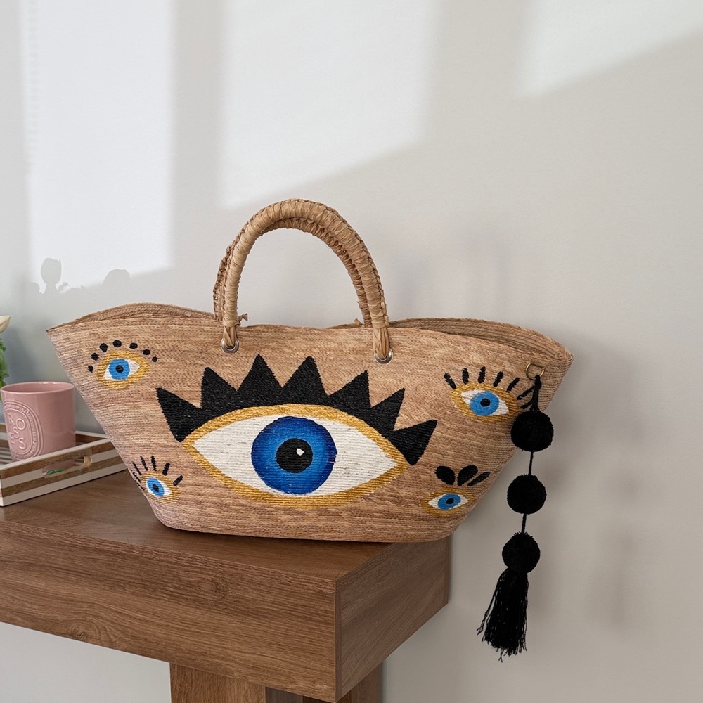 Eye Design Straw Tote Bag
